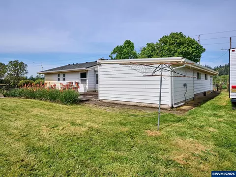 Exterior - 5724 Anderson Rd S, Aurora, OR 97002 photo 2 of 13