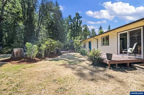 Exterior - 90402 Marcola Rd, Springfield, OR 97478 photo 3 of 5