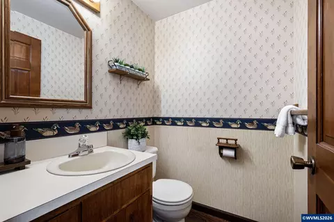 Bath - 90402 Marcola Rd, Springfield, OR 97478 photo 1 of 5