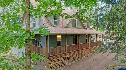 40357 Hilltop Dr, Lebanon, OR 97355
