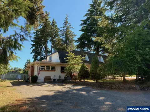 1215 Ellendale Ave, Dallas, OR 97338