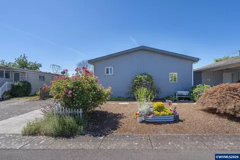 5422 Portland Rd NE #130, Salem, OR 97305