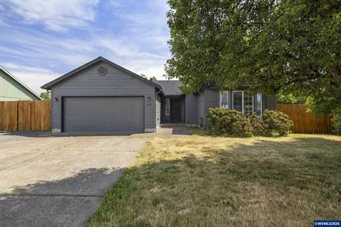 500 Hobson St, Stayton, OR 97383