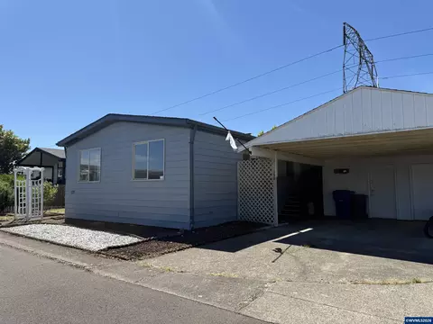 5422 Portland Rd NE #122, Salem, OR 97305