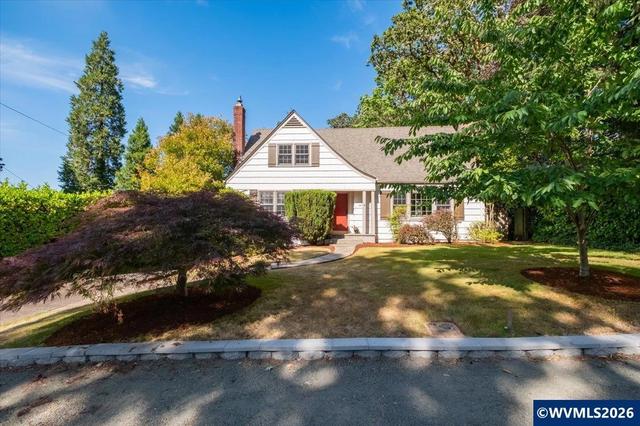 1885 SW Whiteside Dr, Corvallis, OR 97333