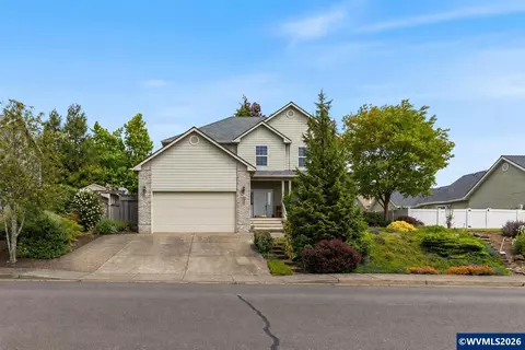 310 NW Foxglove St, Dallas, OR 97338