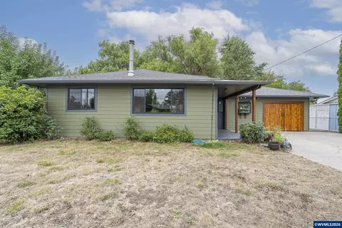 320 S 11th St, Lebanon, OR 97355