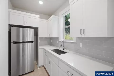 1884 Cousteau Lp Lp SE, Salem, OR 97302 photo 16