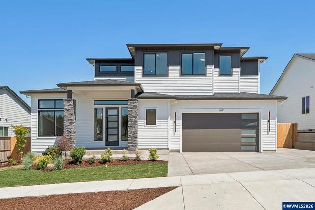 769 Riley Dr, Silverton, OR 97381