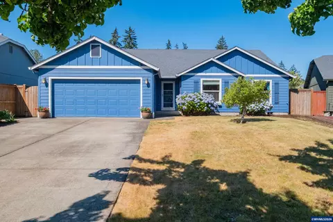 914 Oakmont Lp Lp NE, Albany, OR 97322