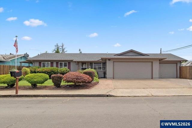 1775 Anthony Ave, Cottage Grove, OR 97424
