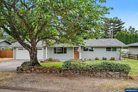 4436 Barrett St S, Salem, OR 97302