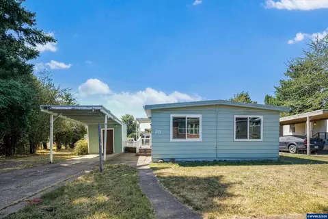 1103 N Springbrook Rd #35, Newberg, OR 97132