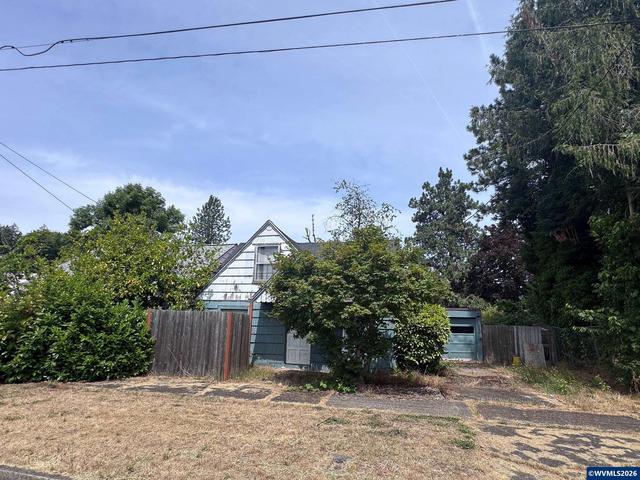 1453 Ruge St NW, Salem, OR 97304