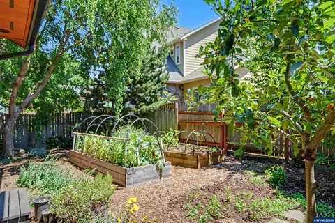 200 Welch St, Silverton, OR 97381 photo 43