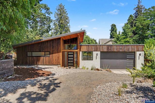 200 Welch St, Silverton, OR 97381