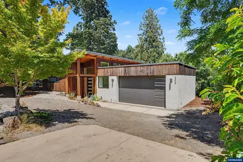 200 Welch St, Silverton, OR 97381 photo 2