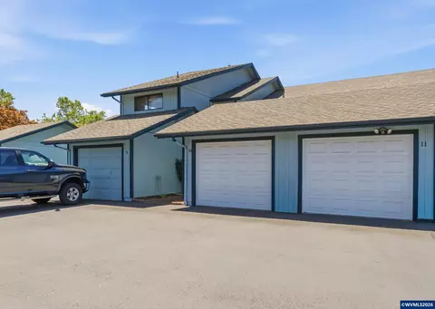 3335 Jackson Apt 10 St SE, Albany, OR 97322