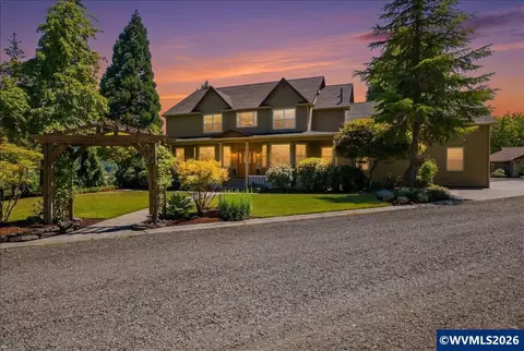 106 Green Valley Rd, Oakland, OR 97462