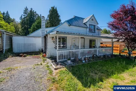 110 8th Ave, Sweet Home, OR 97386