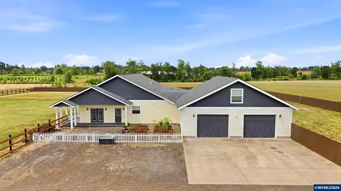 38053 Robinson Dr, Scio, OR 97374