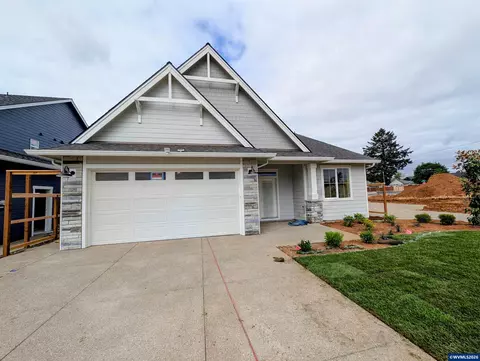 5572 Nekia Way SE, Salem, OR 97306