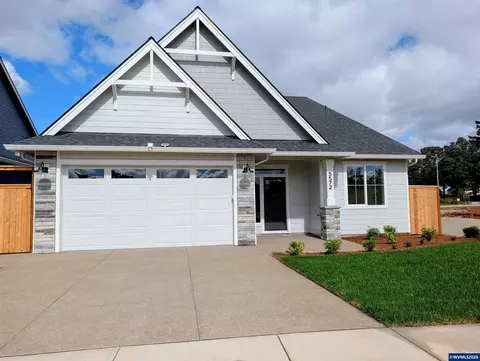 5572 Nekia Way SE, Salem, OR 97306