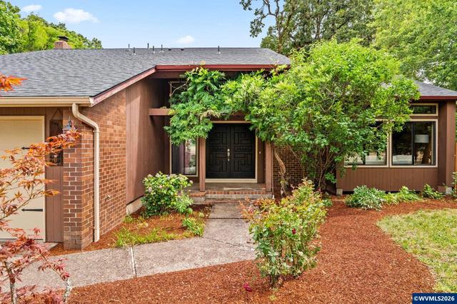 3282 Chapel Dr, Philomath, OR 97370
