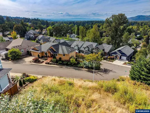 2724 Prominent Ct S, Salem, OR 97302