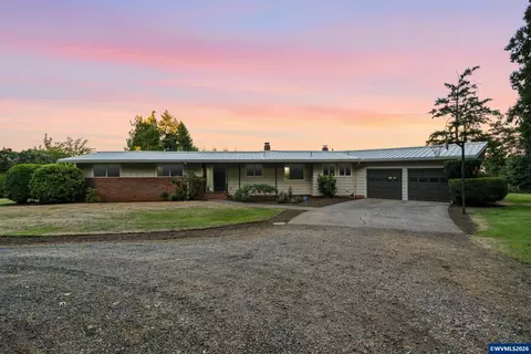 1514 37th Ave NW, Salem, OR 97304