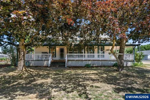 90 E B St, Halsey, OR 97348