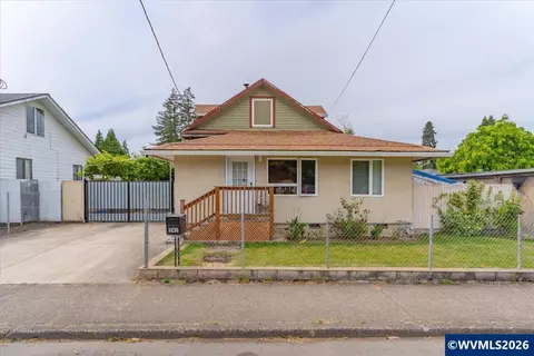 341 25th St SE, Salem, OR 97301