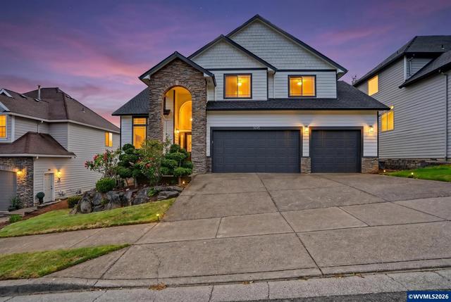 1695 Titan Dr NW, Salem, OR 97304