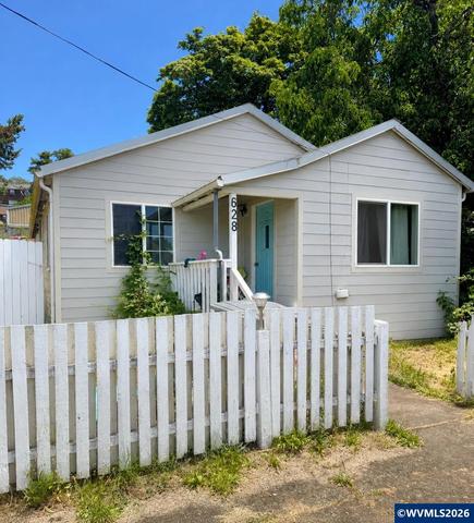 628 Oak St, Brownsville, OR 97327