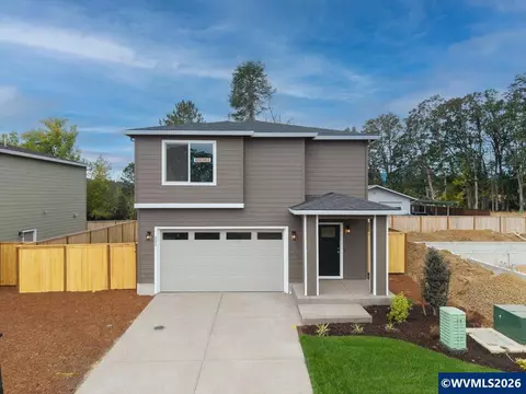 221 NW Royal Ave, Dallas, OR 97338