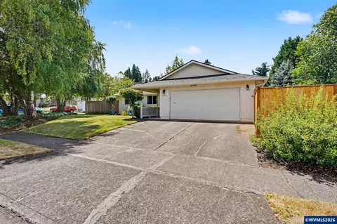 5275 Faircrest Ct SE, Salem, OR 97306
