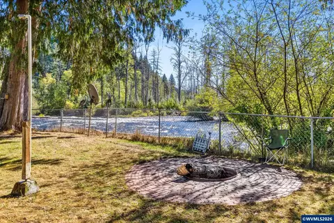 40637 Shoreline Dr, Lyons, OR 97358
