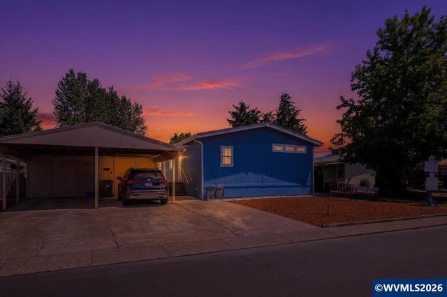 300 SE Lacreole Dr #212, Dallas, OR 97338