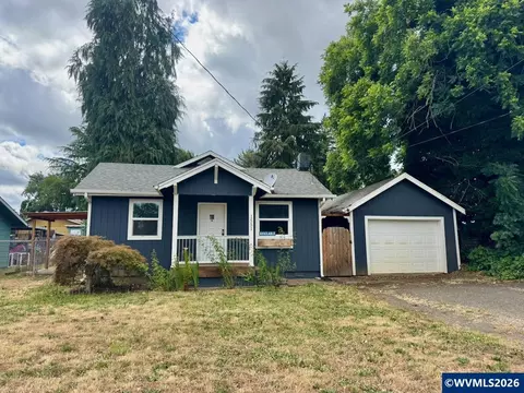 1551 SW Ellis St, Dallas, OR 97338