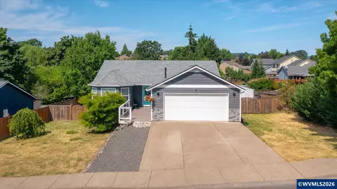 585 NW Marshall St, Dallas, OR 97338