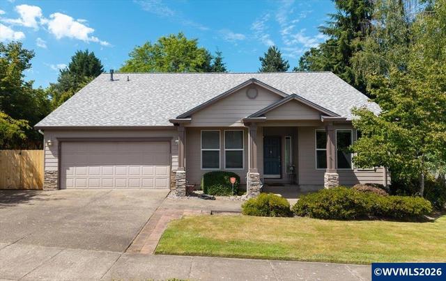 1915 Cascade Heights Dr NW, Albany, OR 97321