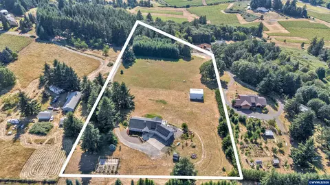 20265 SE Poco Ln, Amity, OR 97101