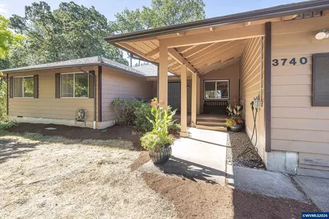 3740 NW Chinquapin Pl, Corvallis, OR 97330