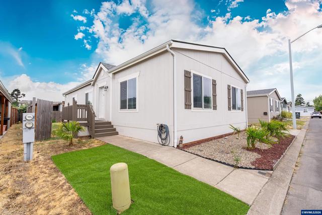 5270 NE Crystal St, Salem, OR 97305