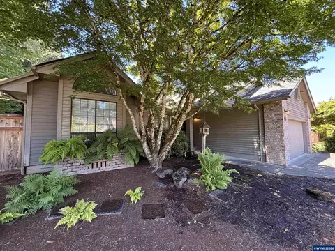 1750 Cinnamon Hill Dr SE, Salem, OR 97306