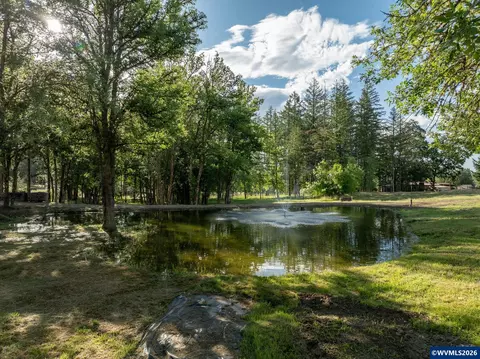 4355 Sample Road, Falls City, OR 97344