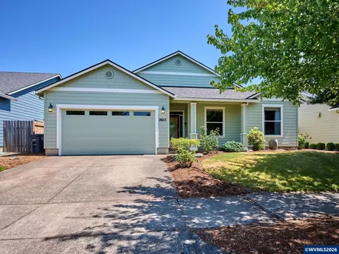 2663 Baines Bl Bl, Hubbard, OR 97032