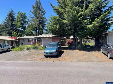 441 SW Walnut St, Willamina, OR 97396 photo 1