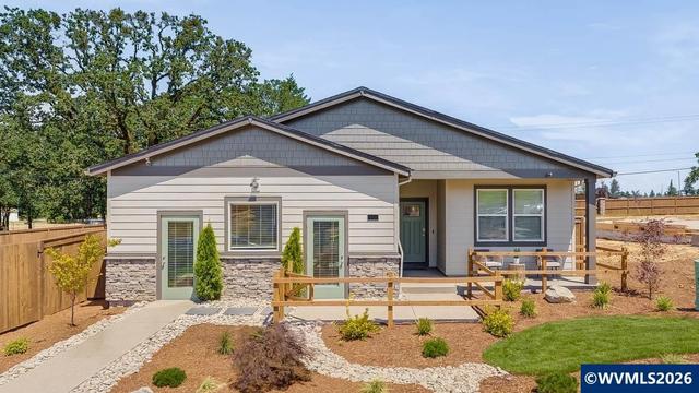 2664 Landau St SE, Salem, OR 97306