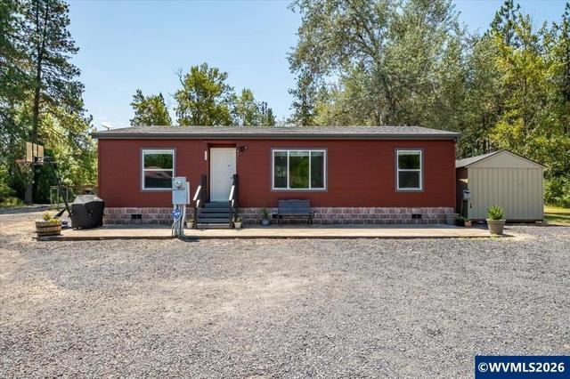 29727 Santiam Terrace Rd, Lebanon, OR 97355